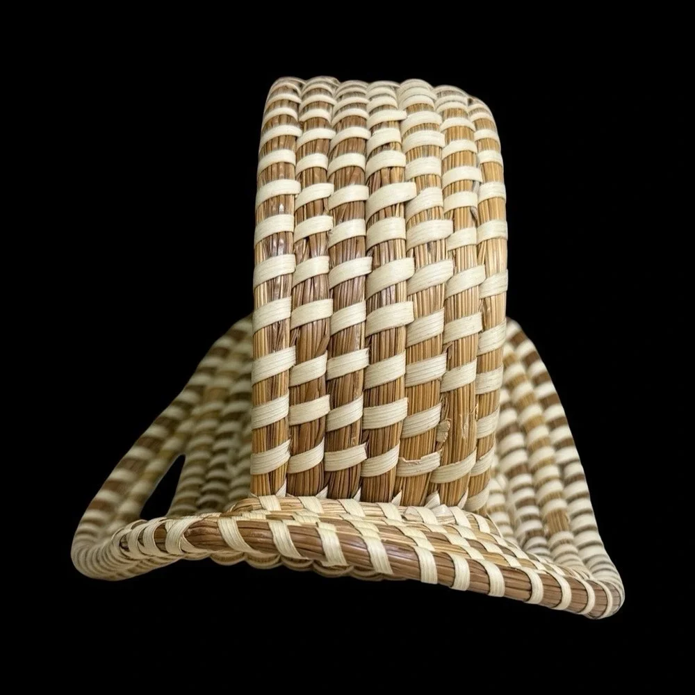 Sweet Grass Woven Wall Pocket Basket Folk Art South Carolina Gullah Seagrass